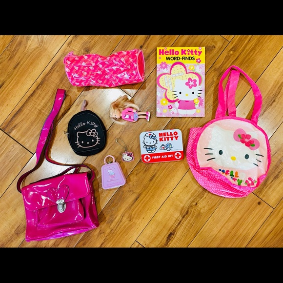Sanrio Hello Kitty bag doll case lot - Picture 1 of 1